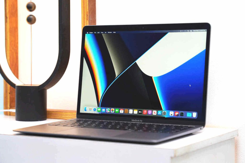 Apple MacBook Air M1 display