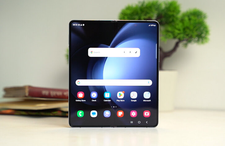 samsung galaxy z fold 5 display