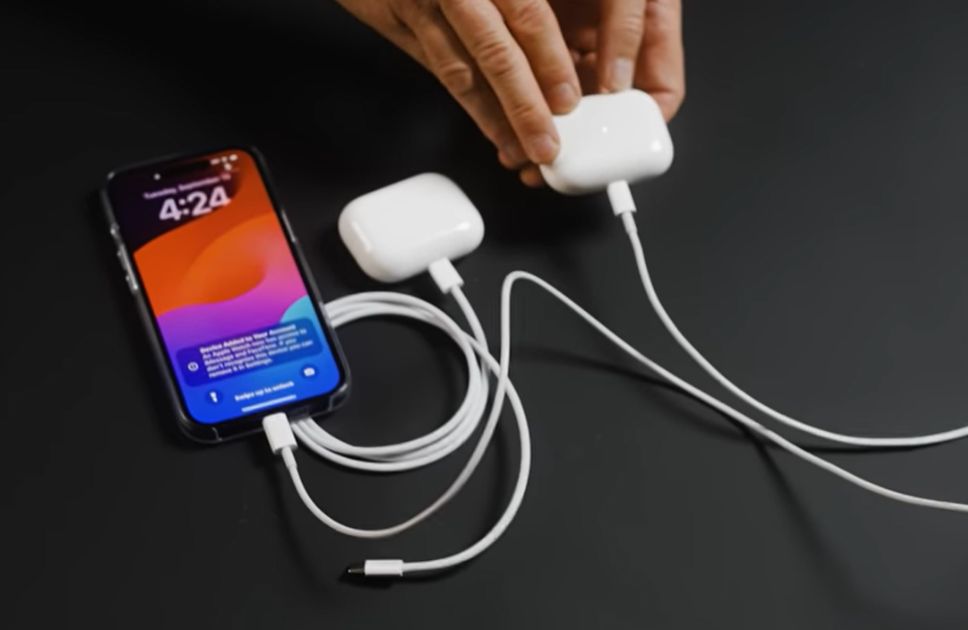 AirPods Pro 2 (USB-C) Vs AirPods Pro 2 (Lightning) Control